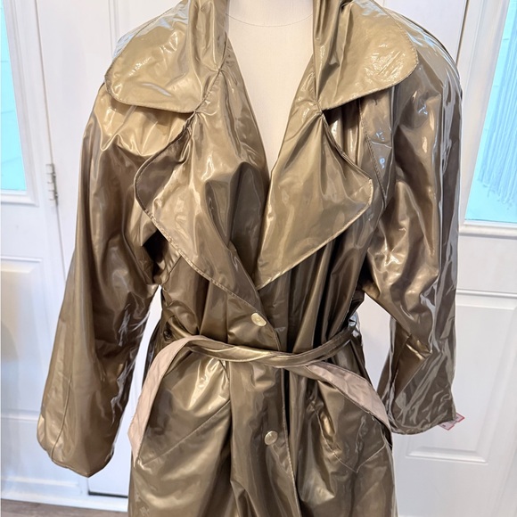Vintage Gold metallic wippette rain coat size large - Picture 3 of 5